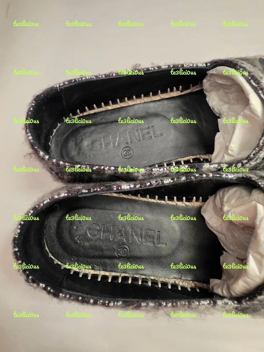 CHANEL sole can are